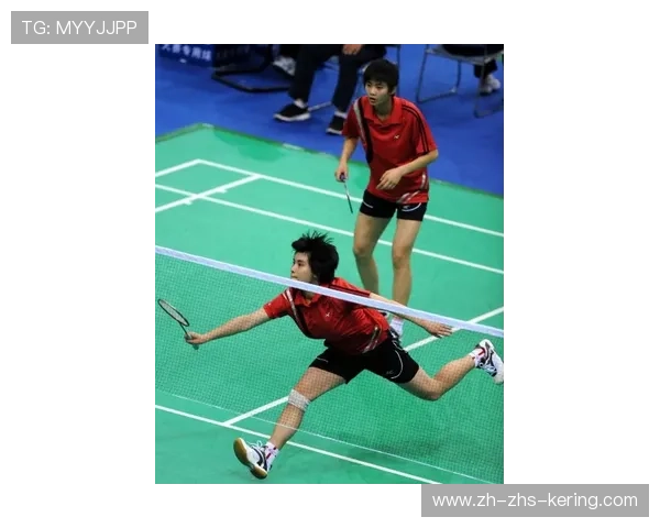 羽毛球写作技巧指南：如何用文字还原赛场激烈场景